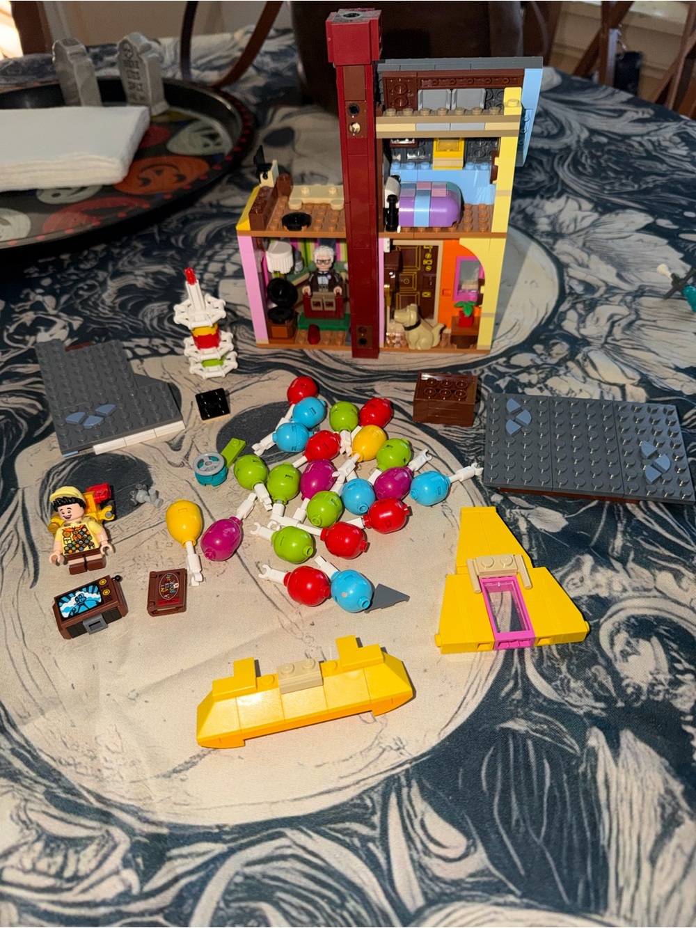 Lego Set with House from movie Up